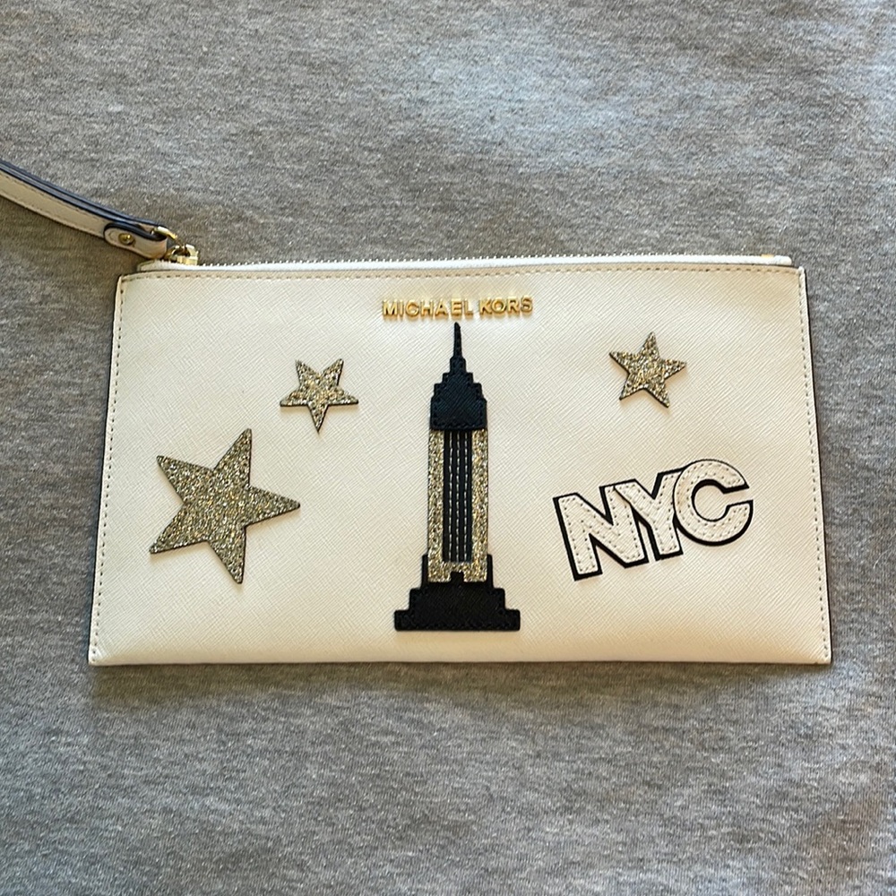 Michael Kors, NYC Wristlet, NWOT, Never Been Used! 9.75” x 5.5” Dimensions